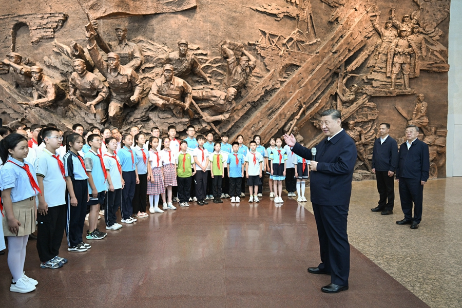 学习进行时丨习近平总书记弘扬伟大抗战精神的故事_学习进行时丨习近平总书记弘扬伟大抗战精神的故事_