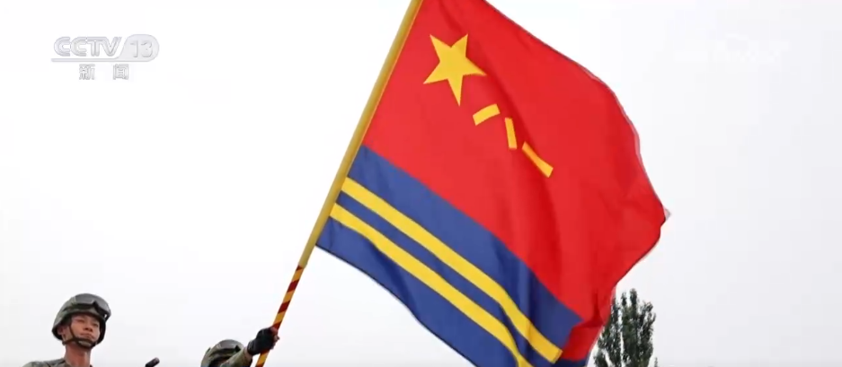 _阅兵高颜值方队大揭秘_阅兵方队训练视频